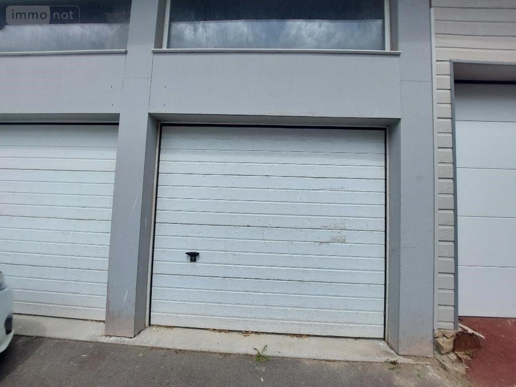 Garage et parking a vendre Granville 50400 Manche  68900 euros