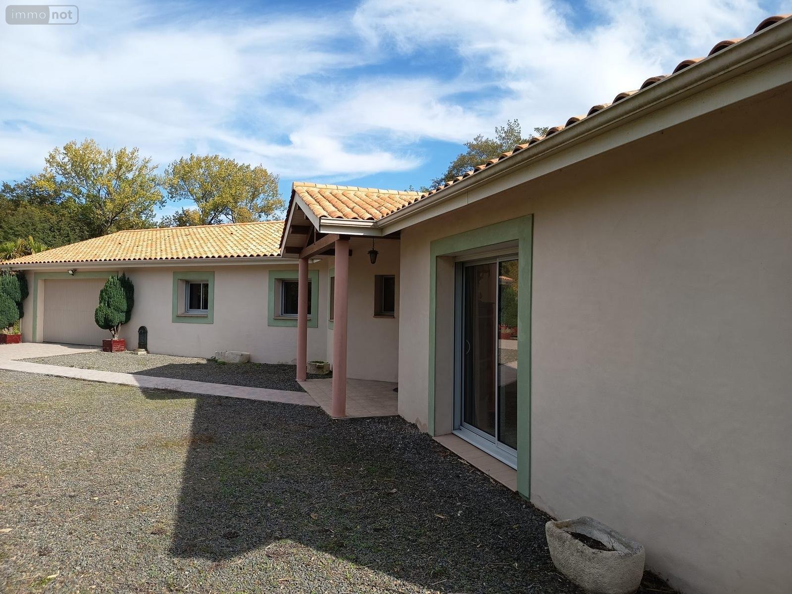 Maison a vendre Challans 85300 Vendée 168 m2 5 pièces 394000 euros
