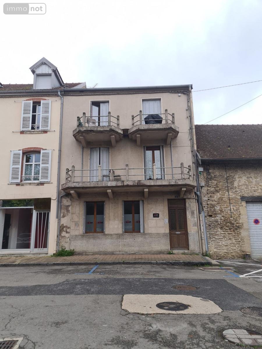 Immeuble a vendre Ornans 25290 Doubs 95 m2  177350 euros