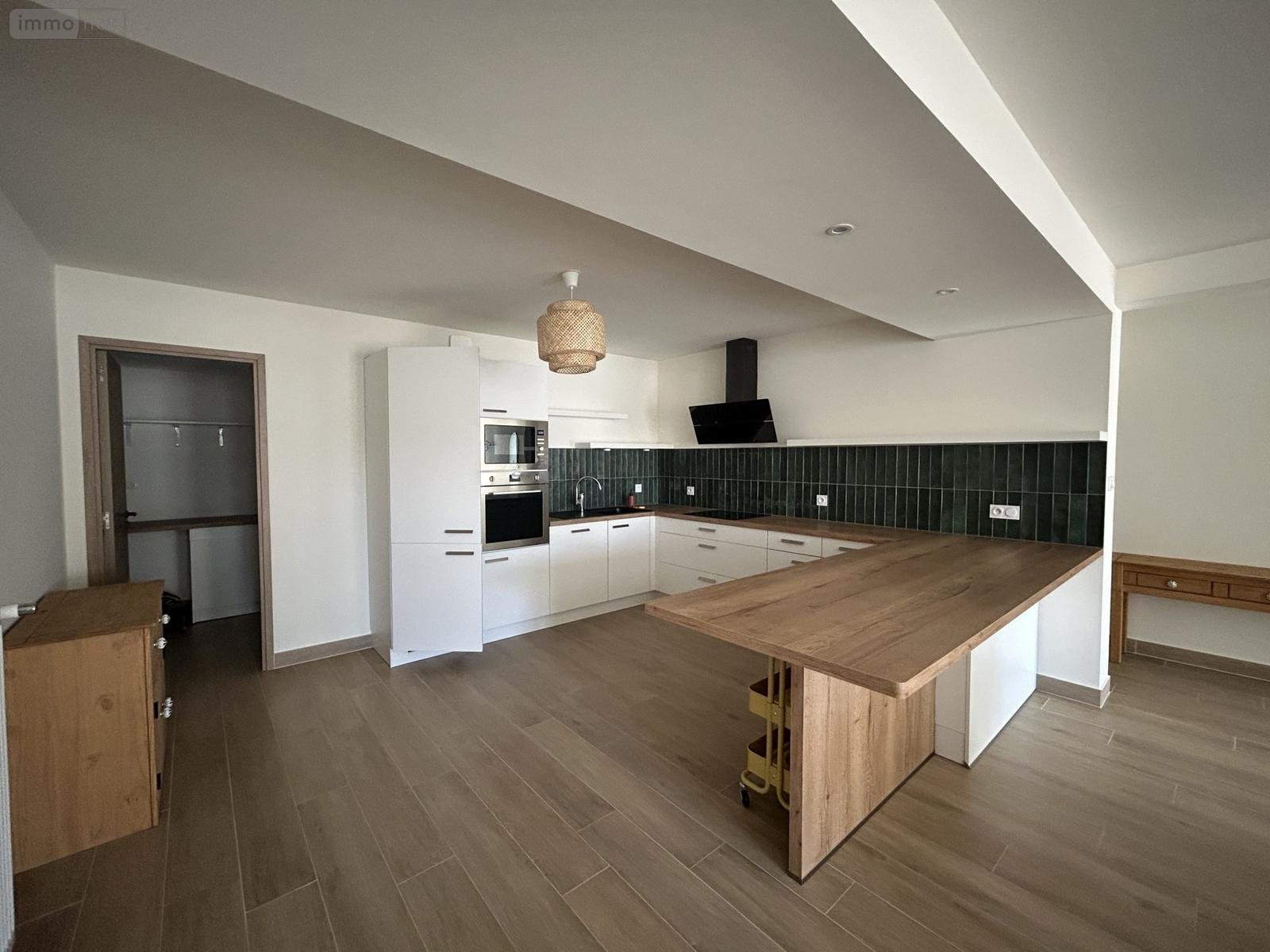 Location appartement Beaune 21200 Côte-d'Or 93 m2 4 pièces 1200 euros