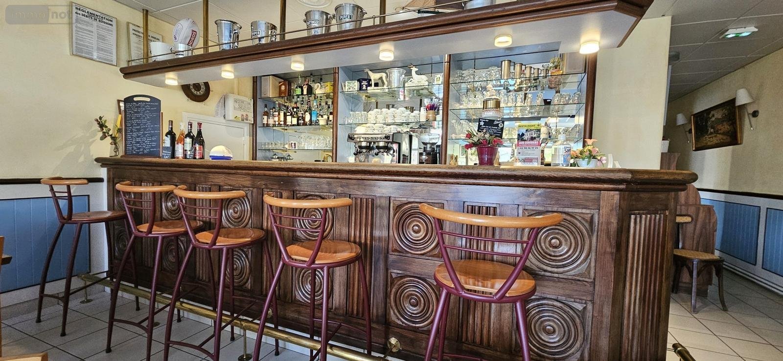 Fonds et murs commerciaux a vendre La Forêt-Fouesnant 29940 Finistère 676 m2  832000 euros