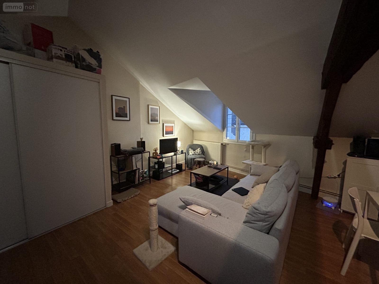 Location appartement Beaune 21200 Côte-d'Or 37 m2 1 pièce 490 euros