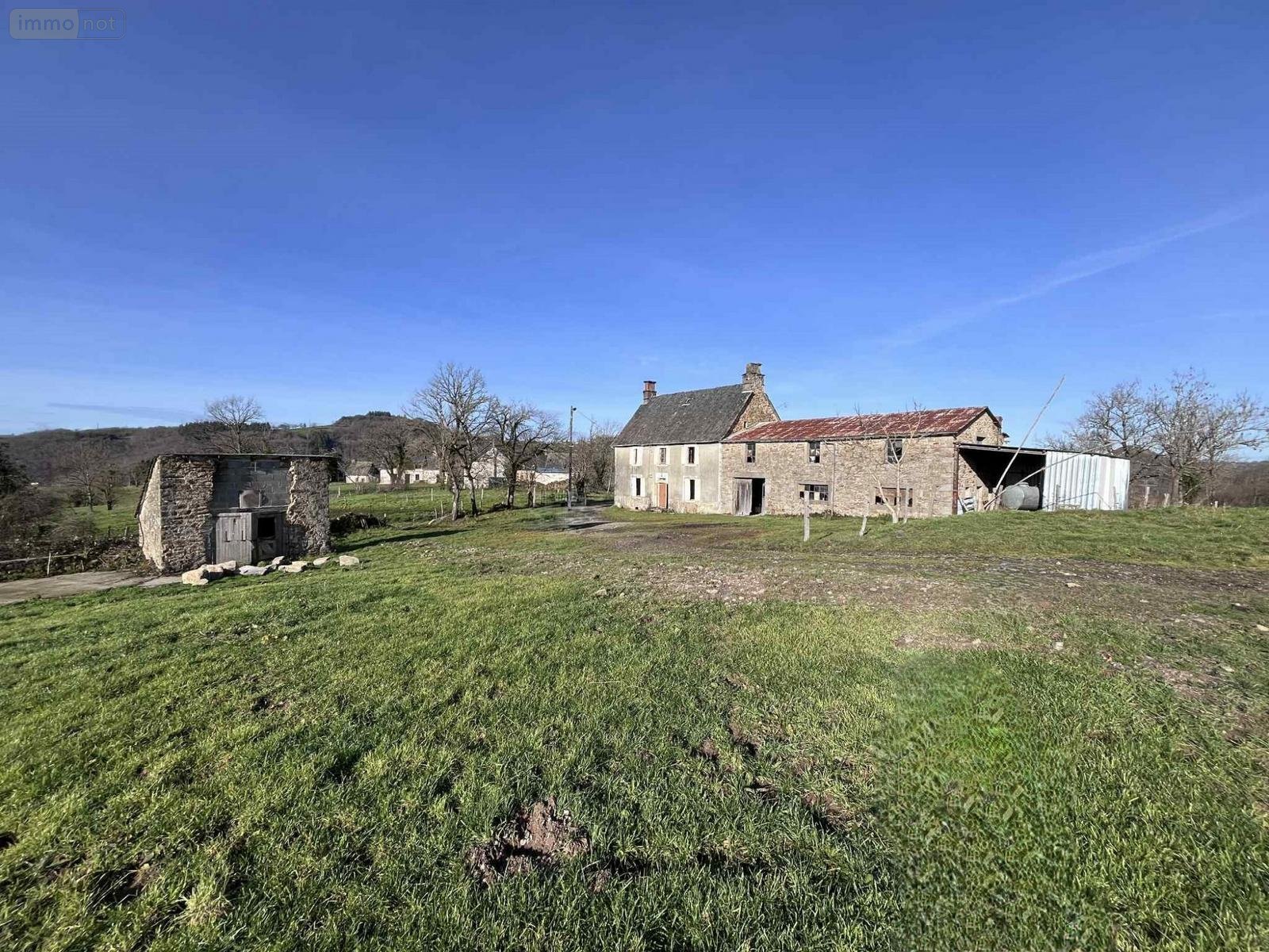 Maison a vendre Bassignac 15240 Cantal 131 m2 9 pièces 74200 euros