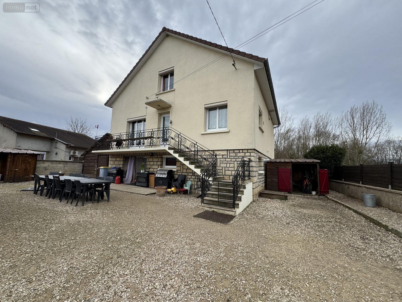 Maison a vendre Chaussin 39120 Jura 255 m2 10 pièces 275000 euros