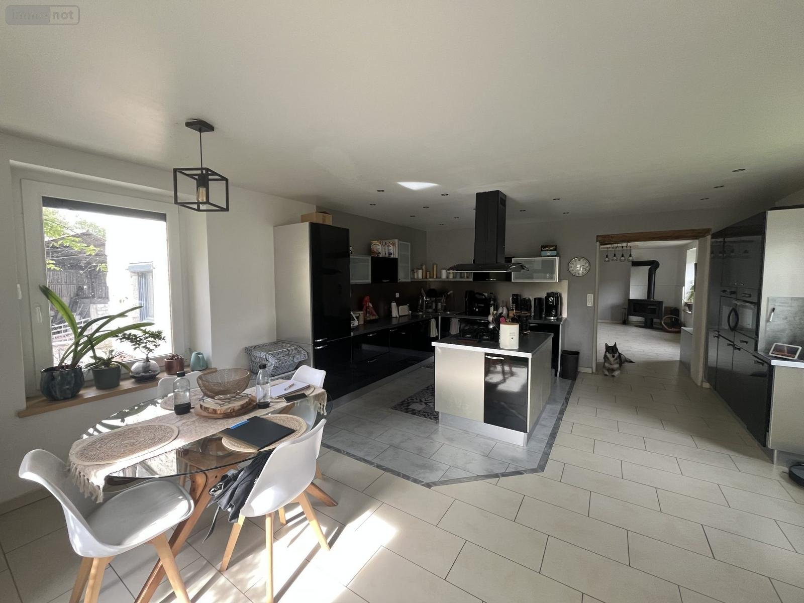 Location maison Poncin 01450 Ain 249 m2 6 pièces 1300 euros