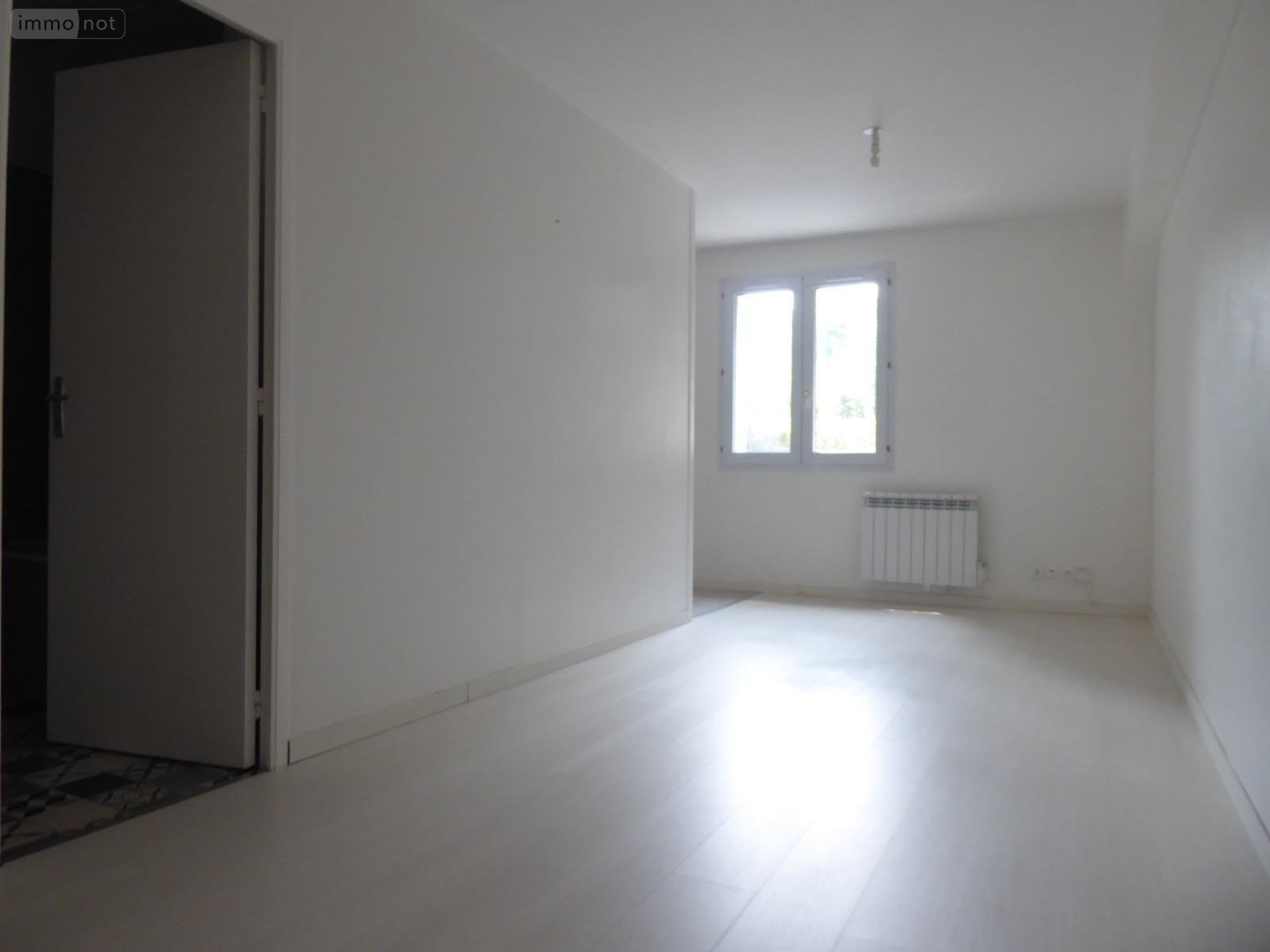 Location appartement Redon 35600 Ille-et-Vilaine 32 m2 2 pièces 380 euros