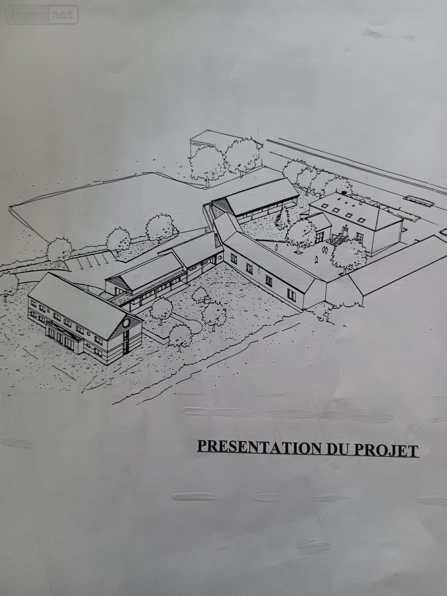 Immeuble a vendre Marigné-Laillé 72220 Sarthe  1649372 euros