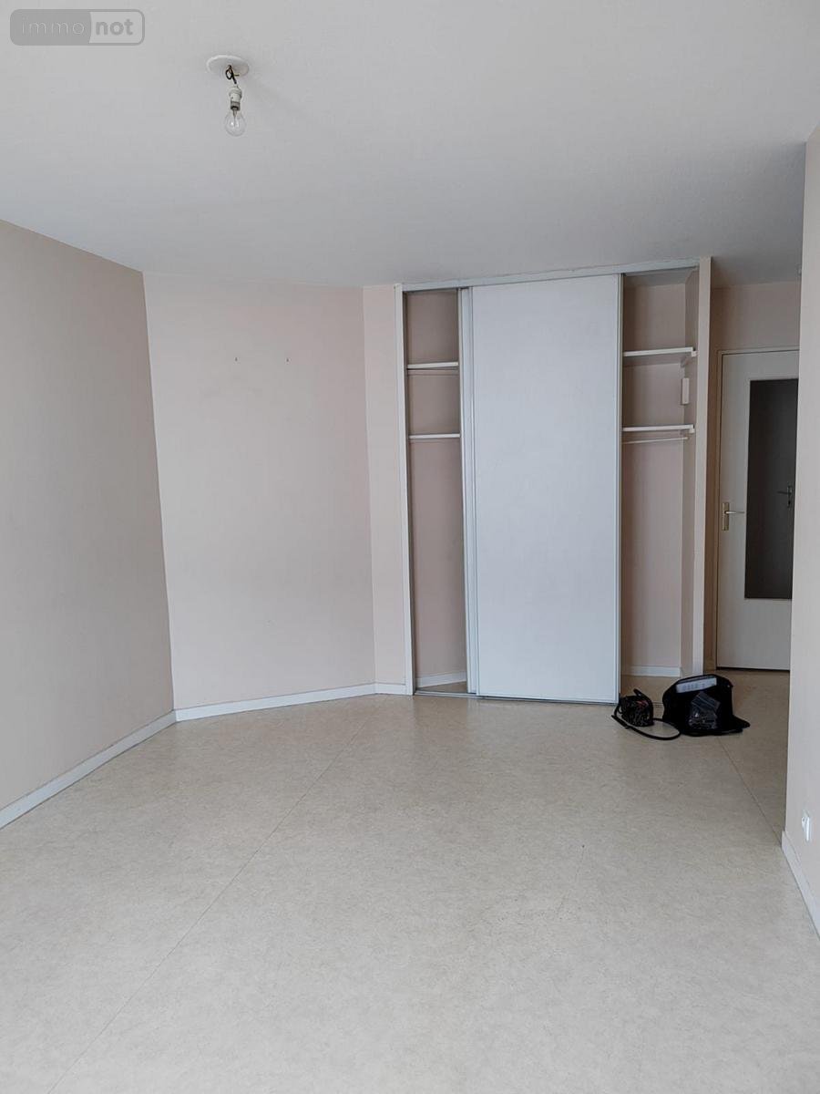 Location appartement Le Mans 72000 Sarthe 40 m2 2 pièces 470 euros