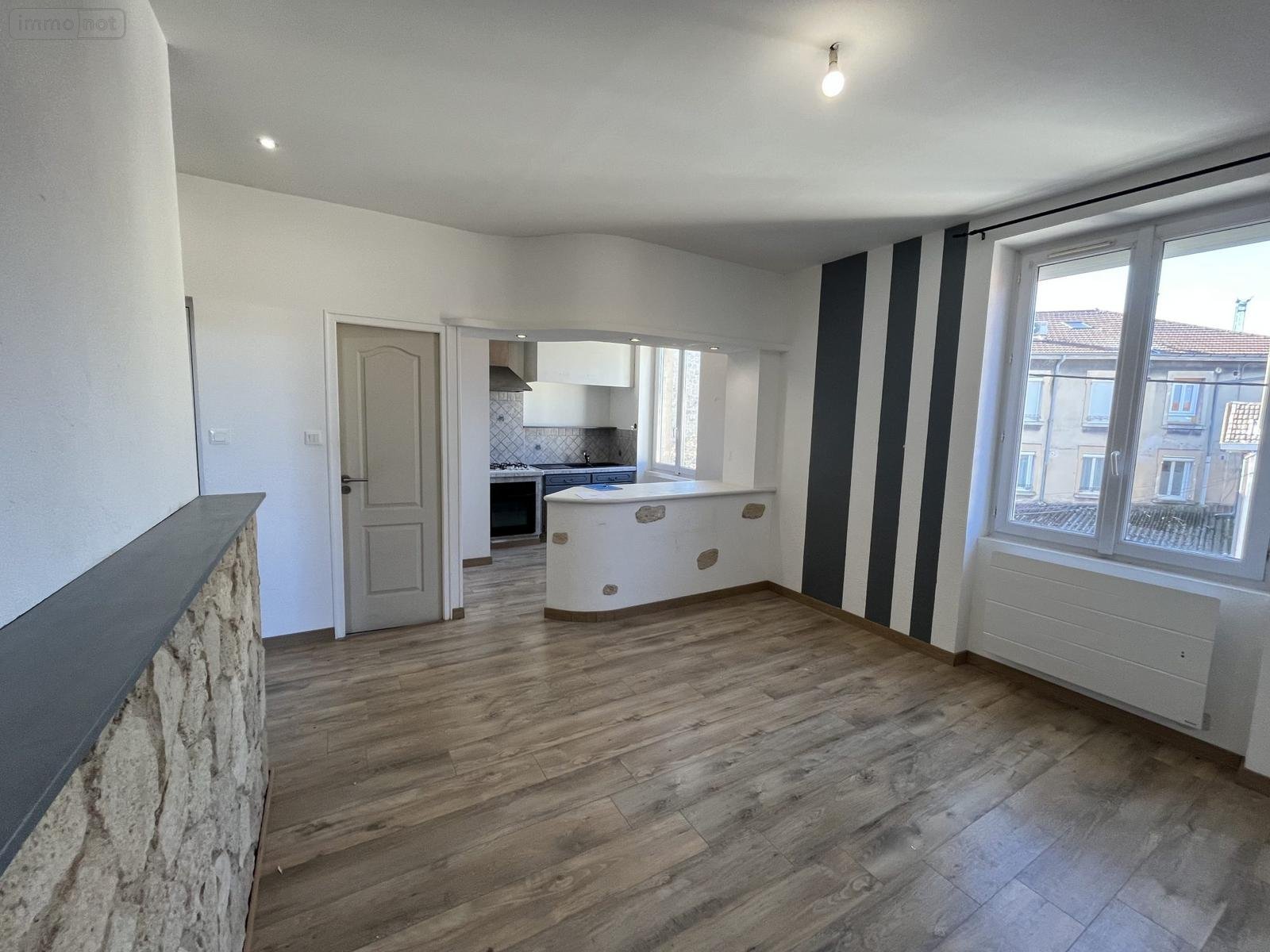 Location appartement Ambérieu-en-Bugey 01500 Ain 36 m2 2 pièces 520 euros