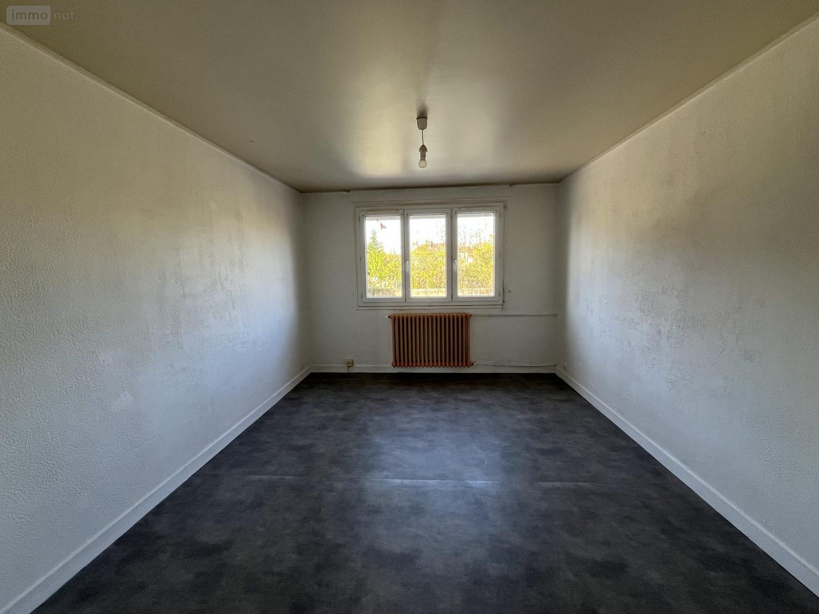 Location appartement Ambérieu-en-Bugey 01500 Ain 54 m2 3 pièces 564 euros