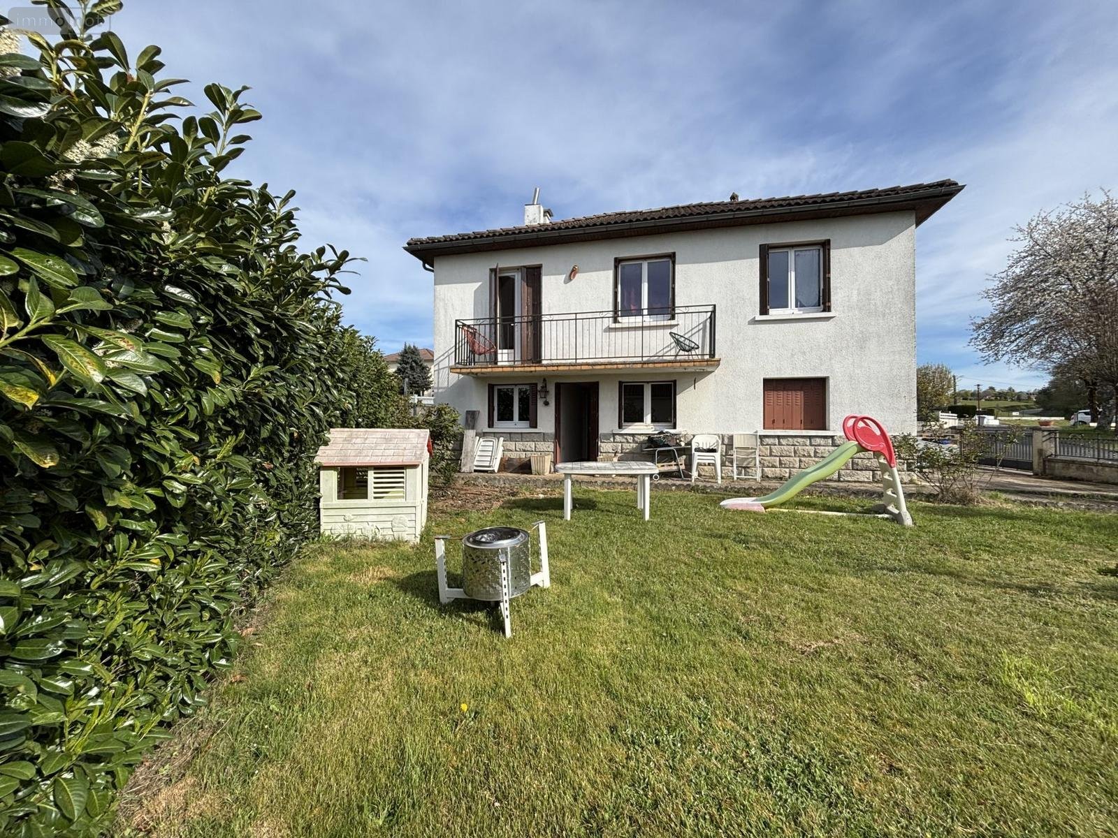 Maison a vendre Lanobre 15270 Cantal 105 m2 9 pièces 90100 euros