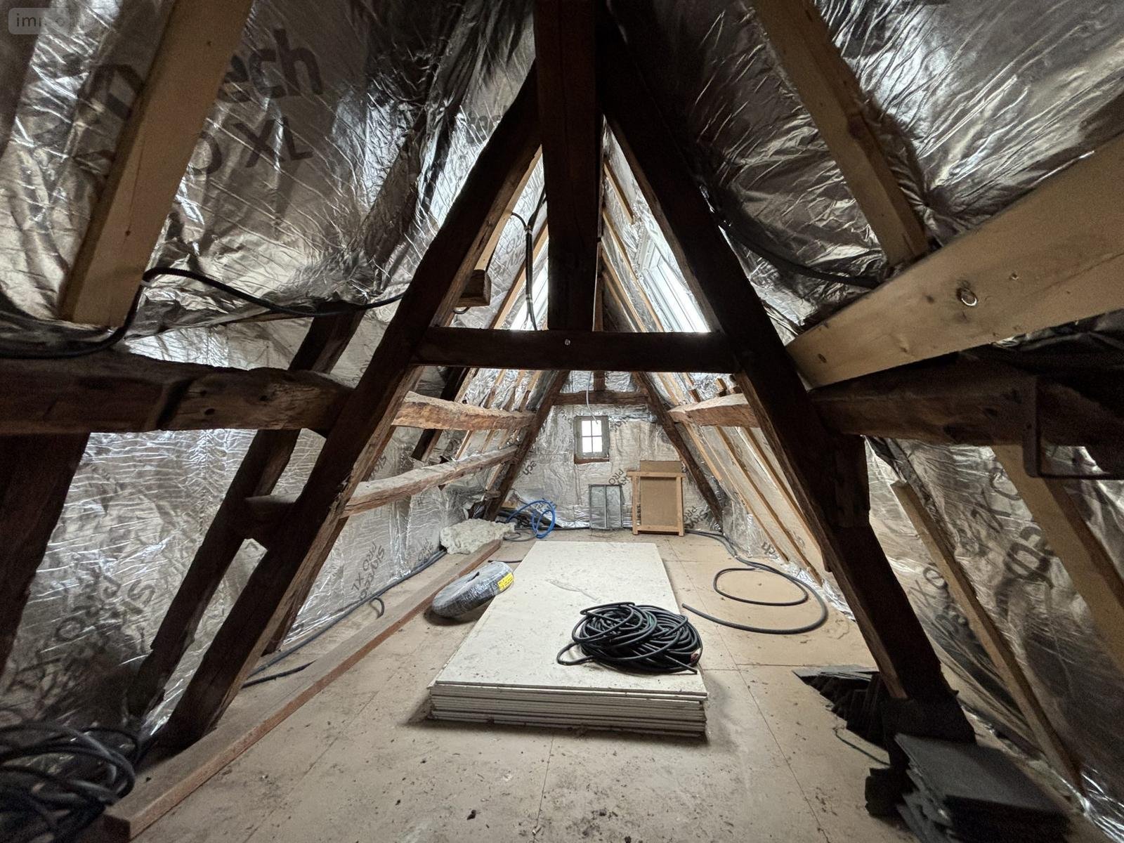 Immeuble a vendre Poitiers 86000 Vienne 130 m2  225000 euros