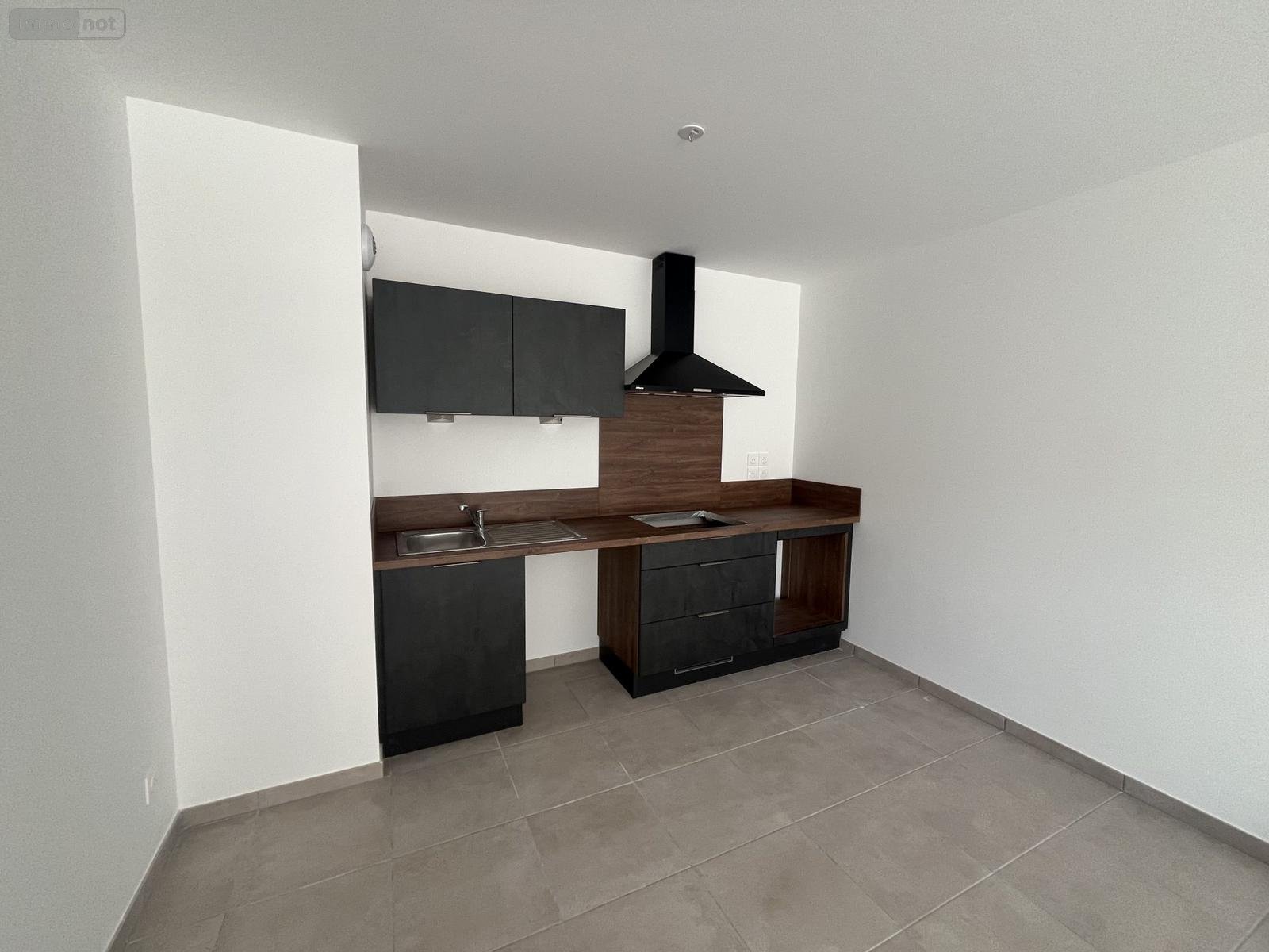 Location appartement Ambérieu-en-Bugey 01500 Ain 68 m2 3 pièces 865 euros