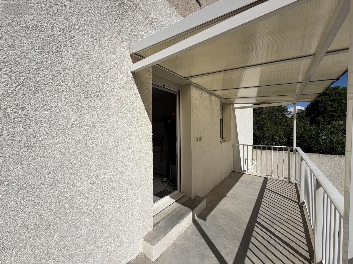 Location appartement Pierrelatte 26700 Drôme 65 m2  750 euros