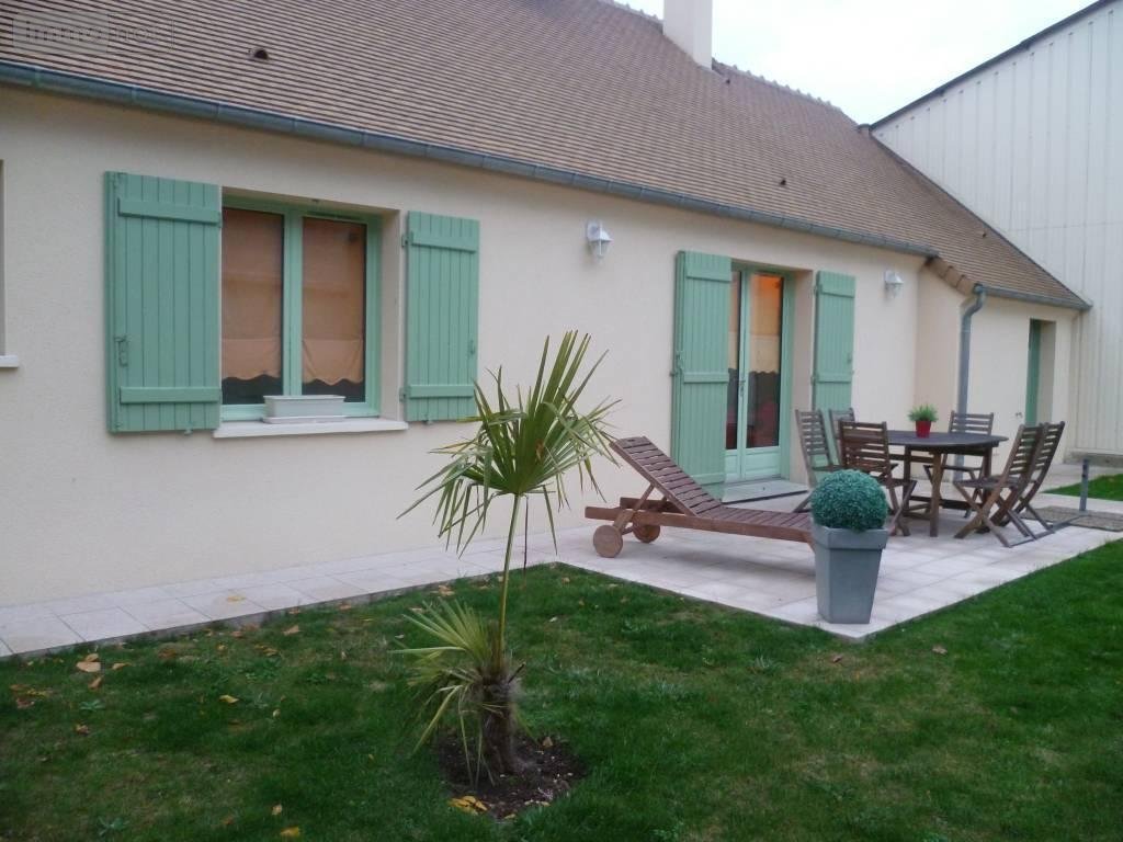 Location maison Courgenard 72320 Sarthe 88 m2 4 pièces 629 euros