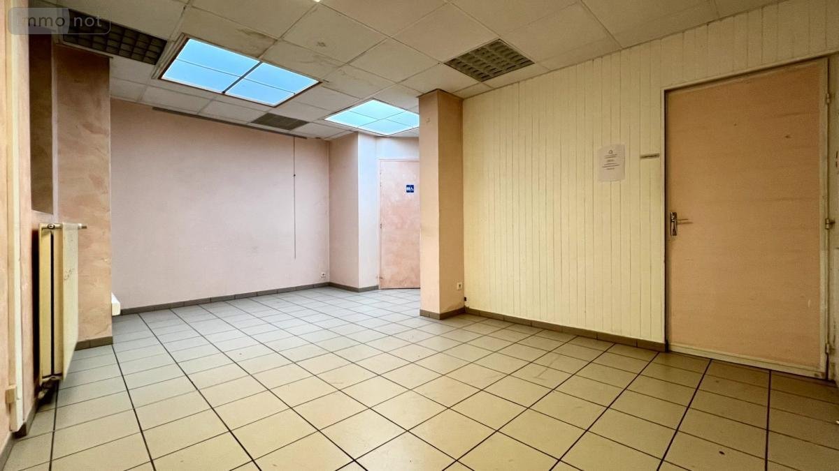 Fonds et murs commerciaux a vendre Templeuve-en-Pévèle 59242 Nord 157 m2  189000 euros