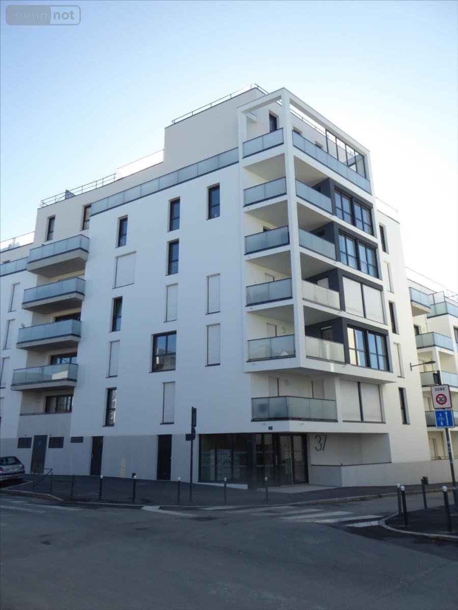Location appartement Rennes 35000 Ille-et-Vilaine 44 m2 2 pièces 683 euros