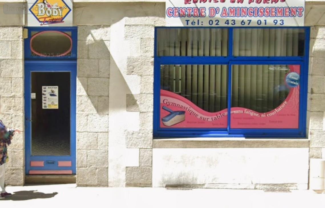 Fonds et murs commerciaux a vendre Laval 53000 Mayenne 75 m2  146720 euros