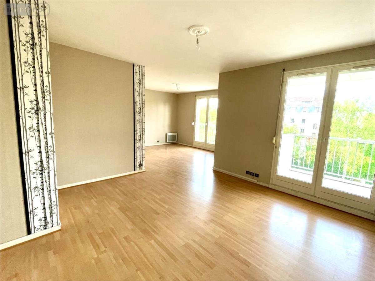 Location appartement Reims 51100 Marne 79 m2 3 pièces 790 euros