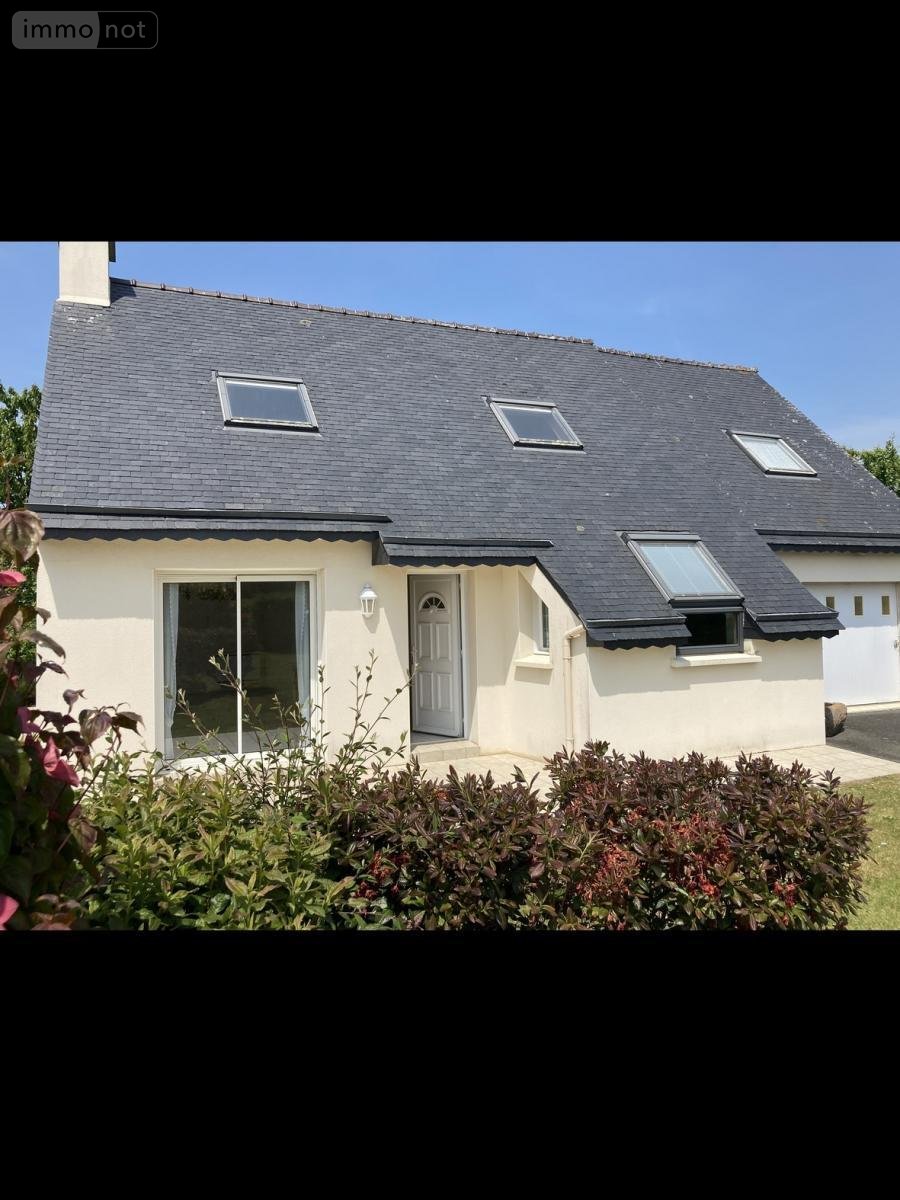 Location maison Ploubezre 22300 Côtes-d'Armor 96 m2 4 pièces 950 euros
