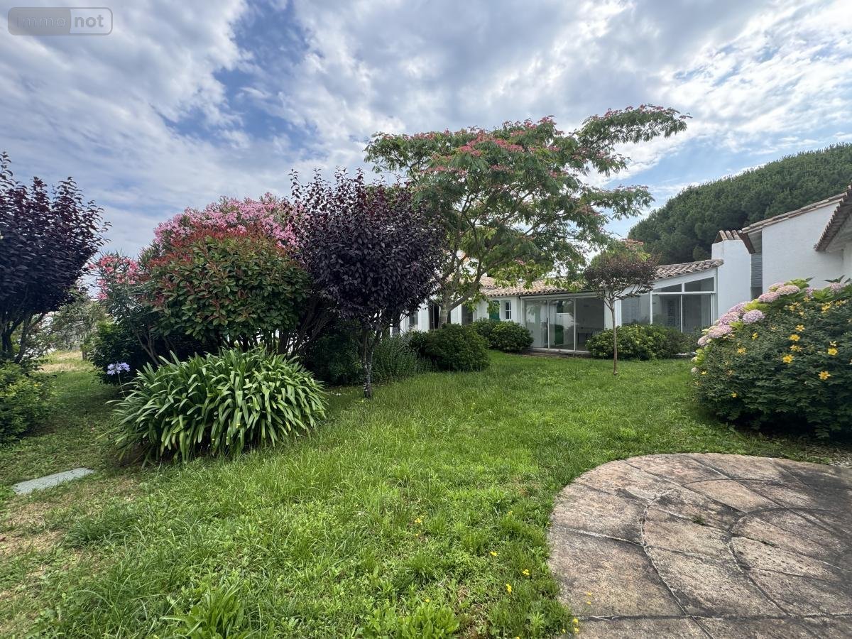 Maison a vendre Le Bois-Plage-en-Ré 17580 Charente-Maritime 192 m2 8 pièces 1764600 euros