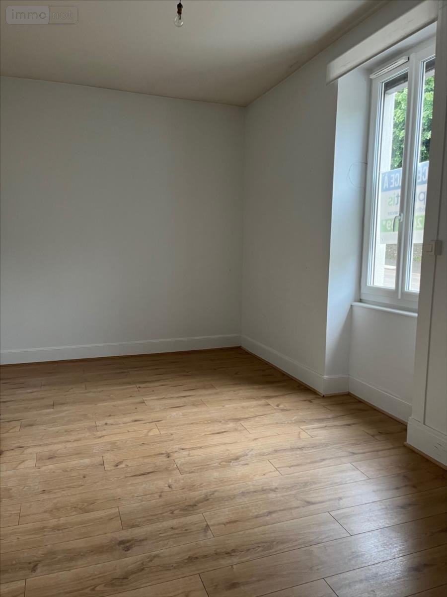 Location appartement Montrevel-en-Bresse 01340 Ain 62 m2 2 pièces 570 euros