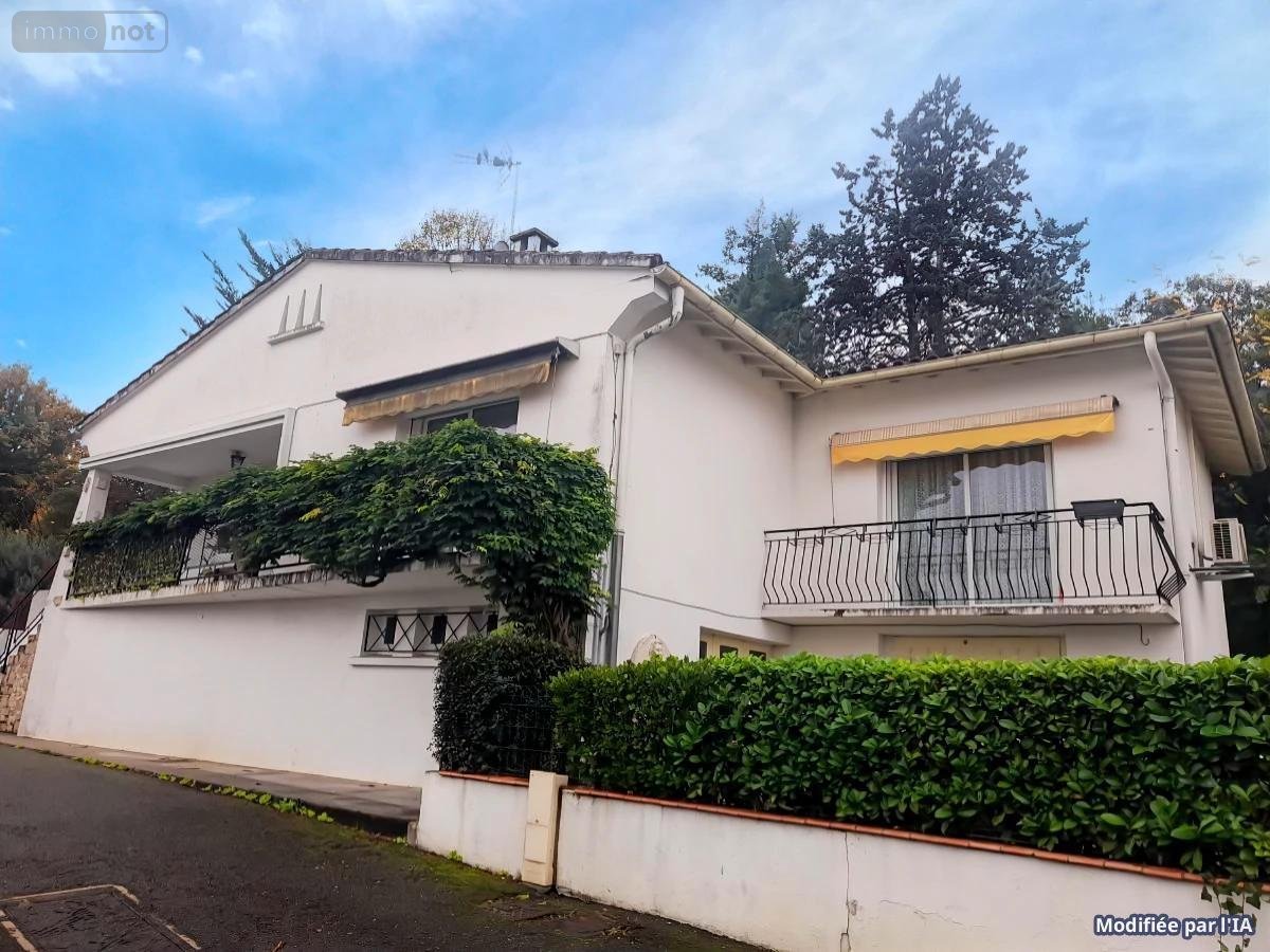 Maison a vendre Auch 32000 Gers 132 m2 6 pièces 242000 euros