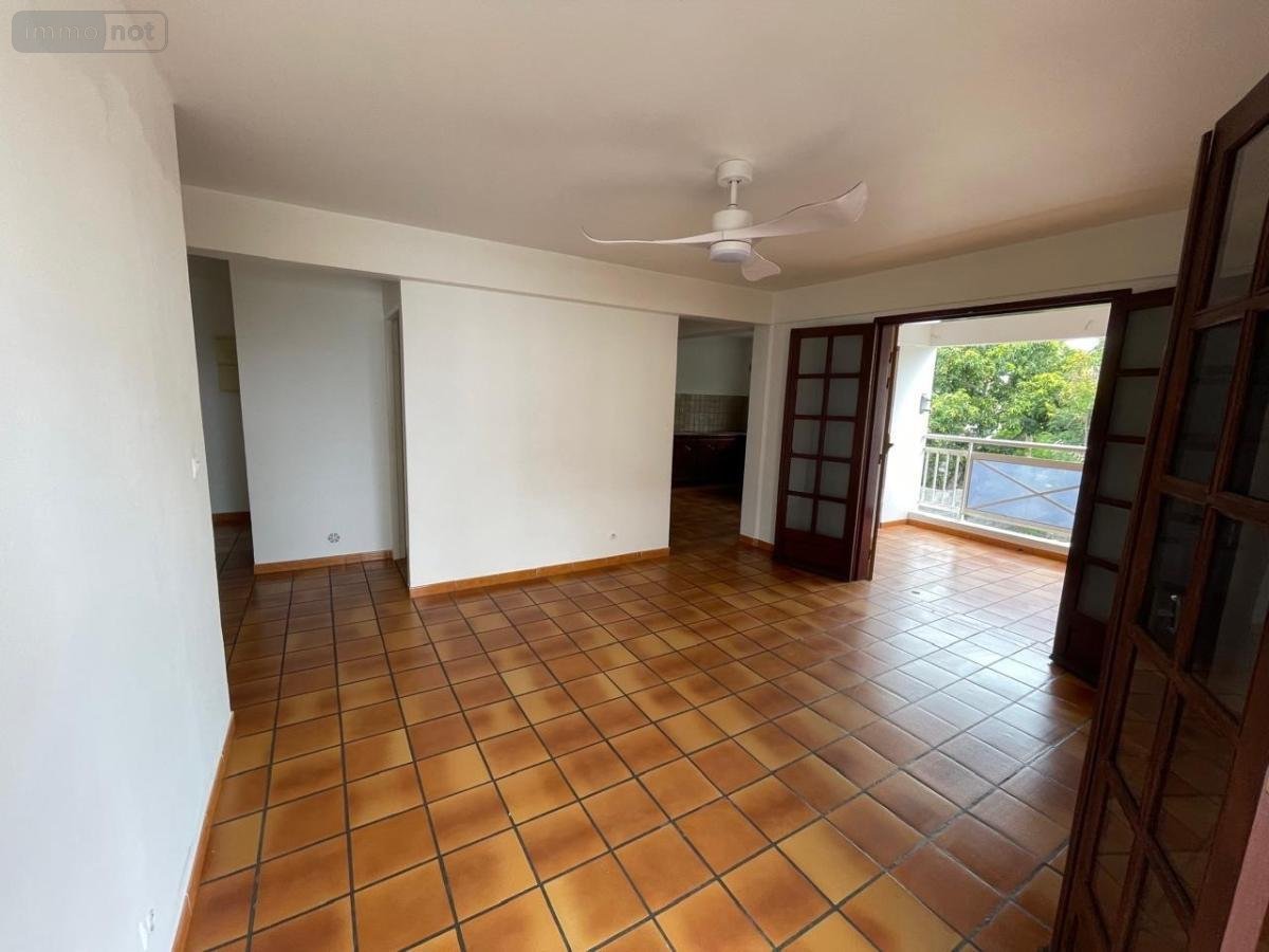Appartement a vendre Le Port 97420 Réunion 58 m2 3 pièces 134000 euros
