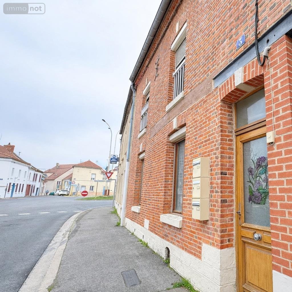 Immeuble a vendre Blancs Coteaux 51130 Marne 167 m2  157000 euros