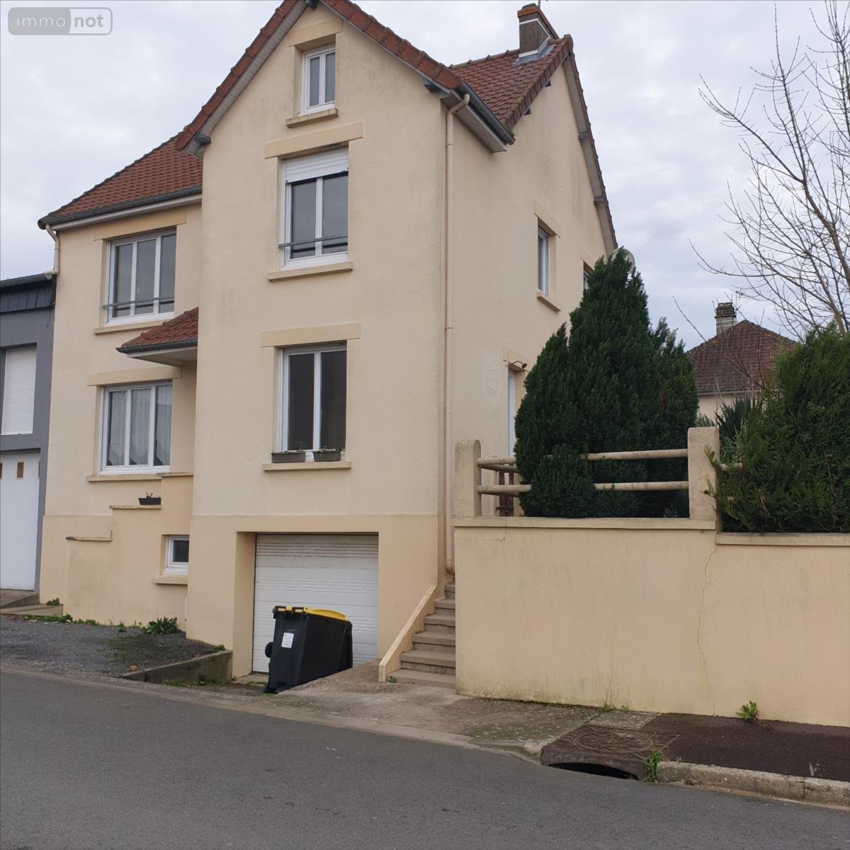 Location maison Saint-Sauveur-le-Vicomte 50390 Manche 114 m2 6 pièces 785 euros