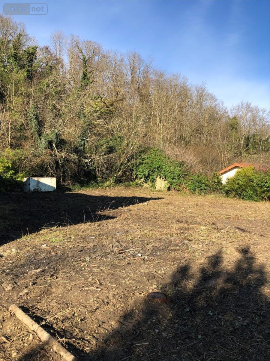 Terrain a batir a vendre Montluel 01120 Ain 1395 m2  147000 euros