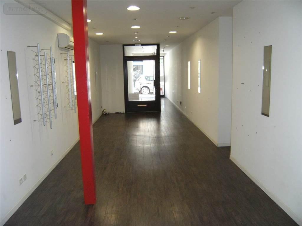 Location fonds et murs commerciaux Dole 39100 Jura 104 m2  900 euros