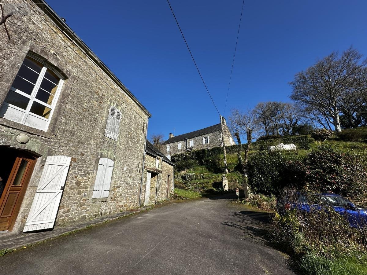 Maison a vendre Saint-Nolff 56250 Morbihan 327 m2  486840 euros