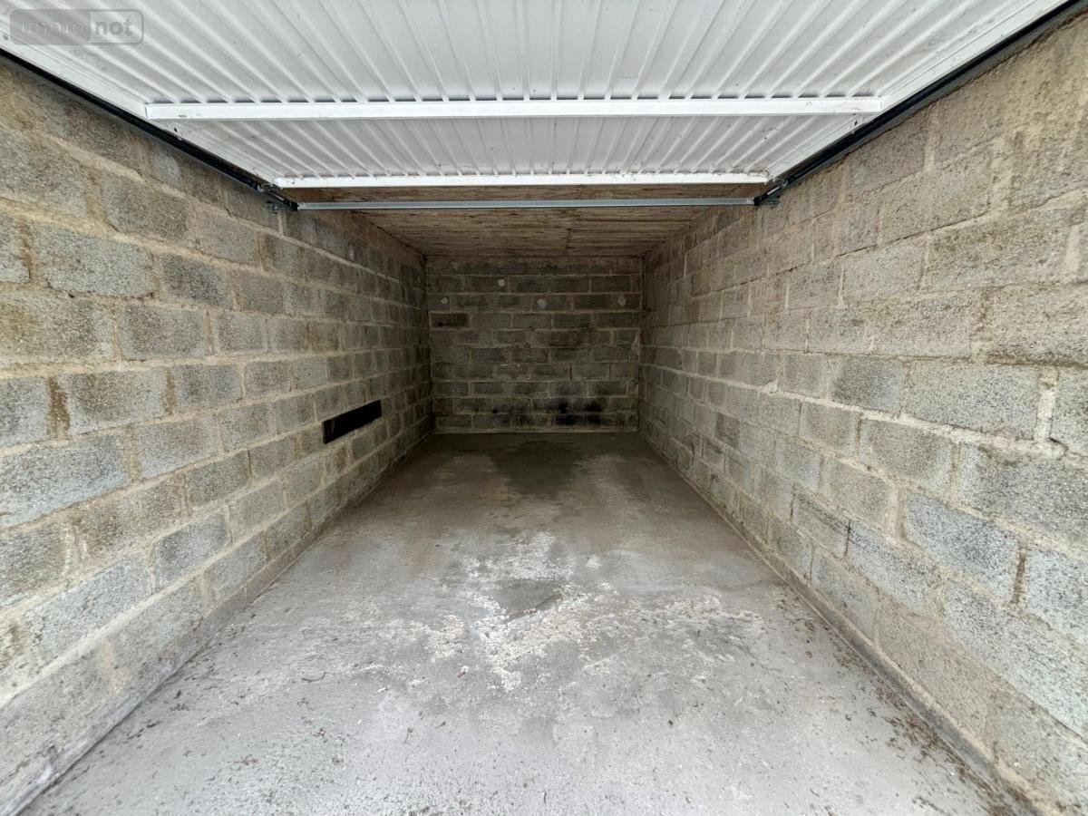 Location garage et parking Chagny 71150 Saône-et-Loire 15 m2  55 euros