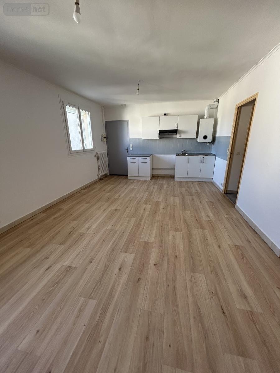 Location appartement Yffiniac 22120 Côtes-d'Armor 69 m2 4 pièces 670 euros