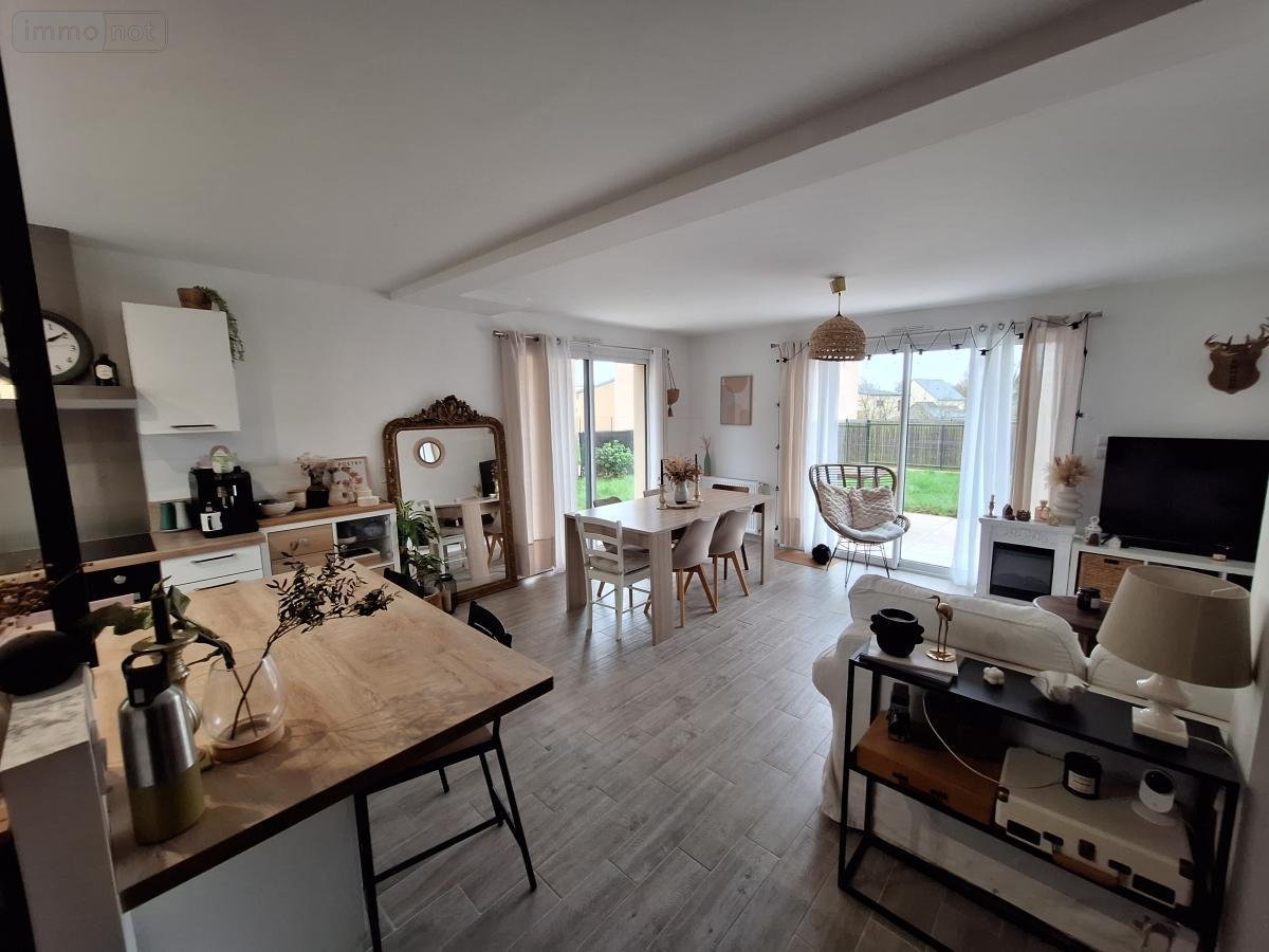 Location maison Saint Père Marc en Poulet 35430 Ille-et-Vilaine 101 m2 5 pièces 1020 euros