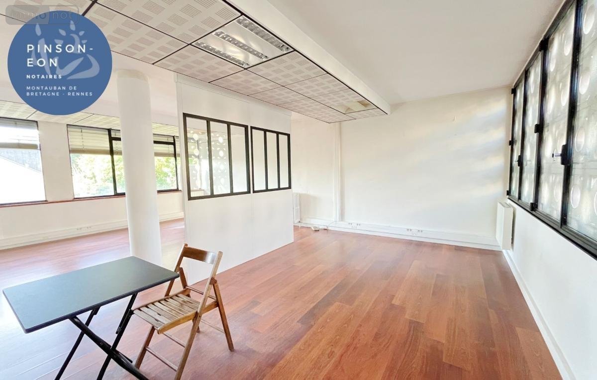 Fonds et murs commerciaux a vendre Rennes 35000 Ille-et-Vilaine 68 m2  271856 euros