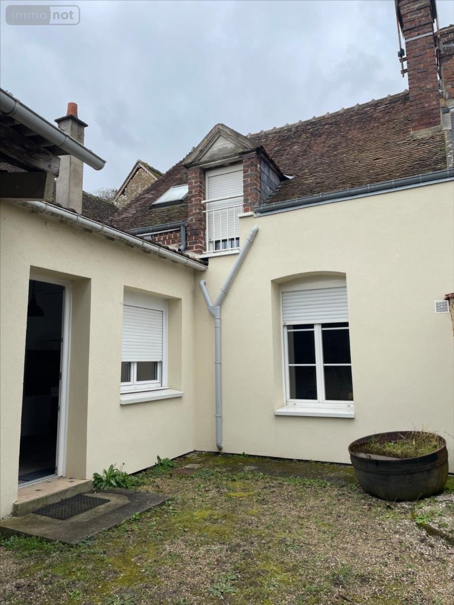 Location maison Naveil 41100 Loir-et-Cher 70 m2 3 pièces 560 euros