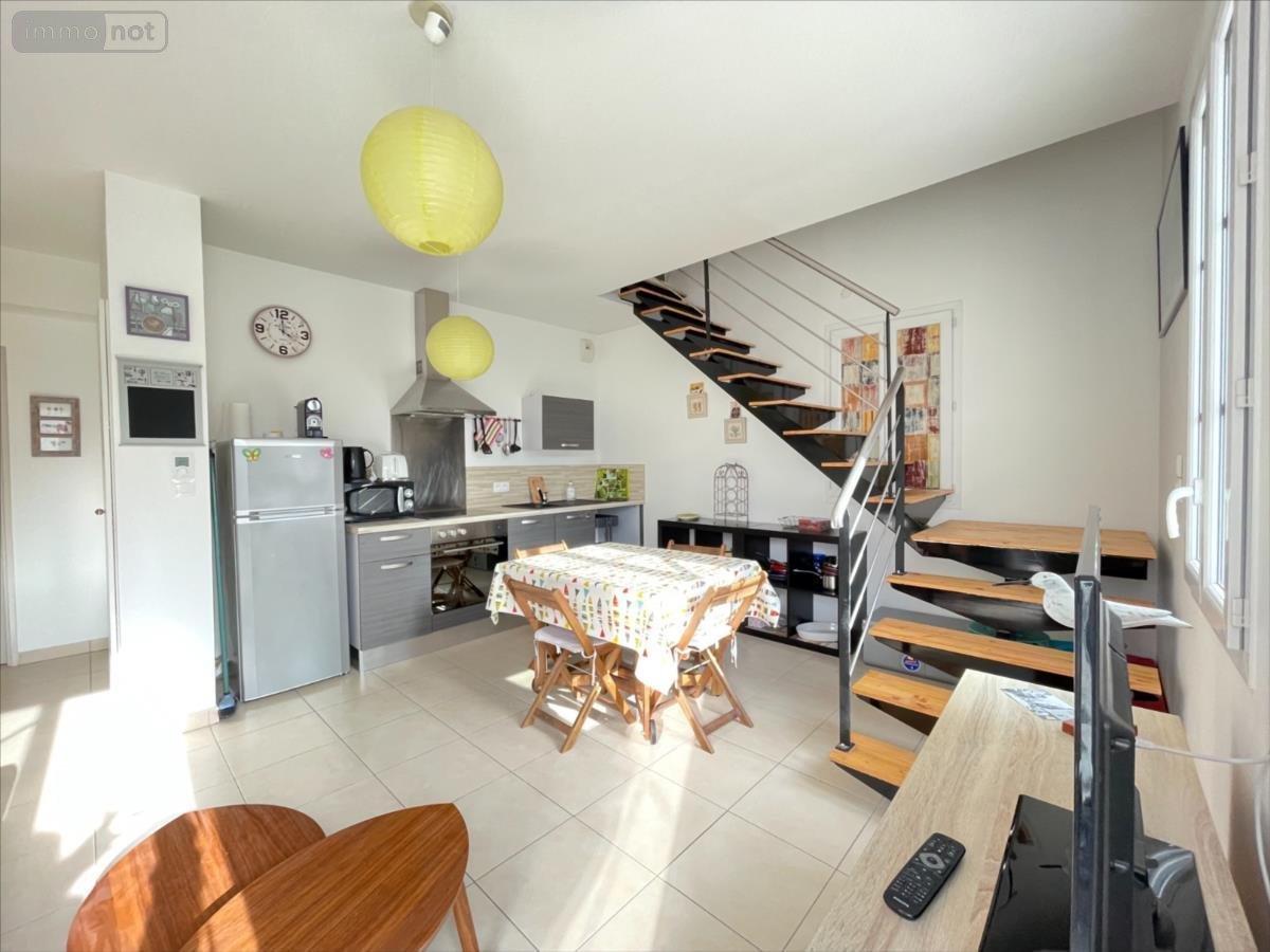 Appartement a vendre La Rochelle 17000 Charente-Maritime 59 m2 3 pièces 299520 euros