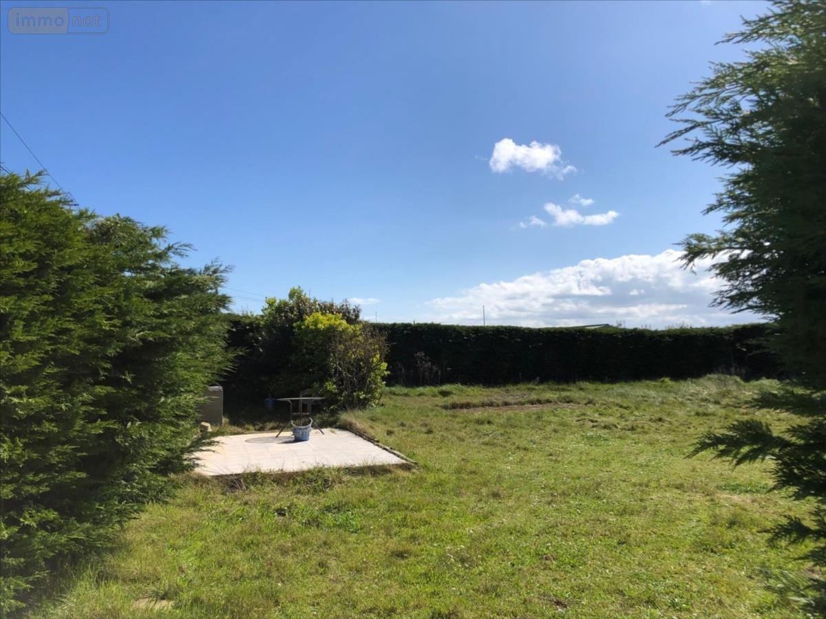 Bien agricole a vendre Réville 50760 Manche  85400 euros