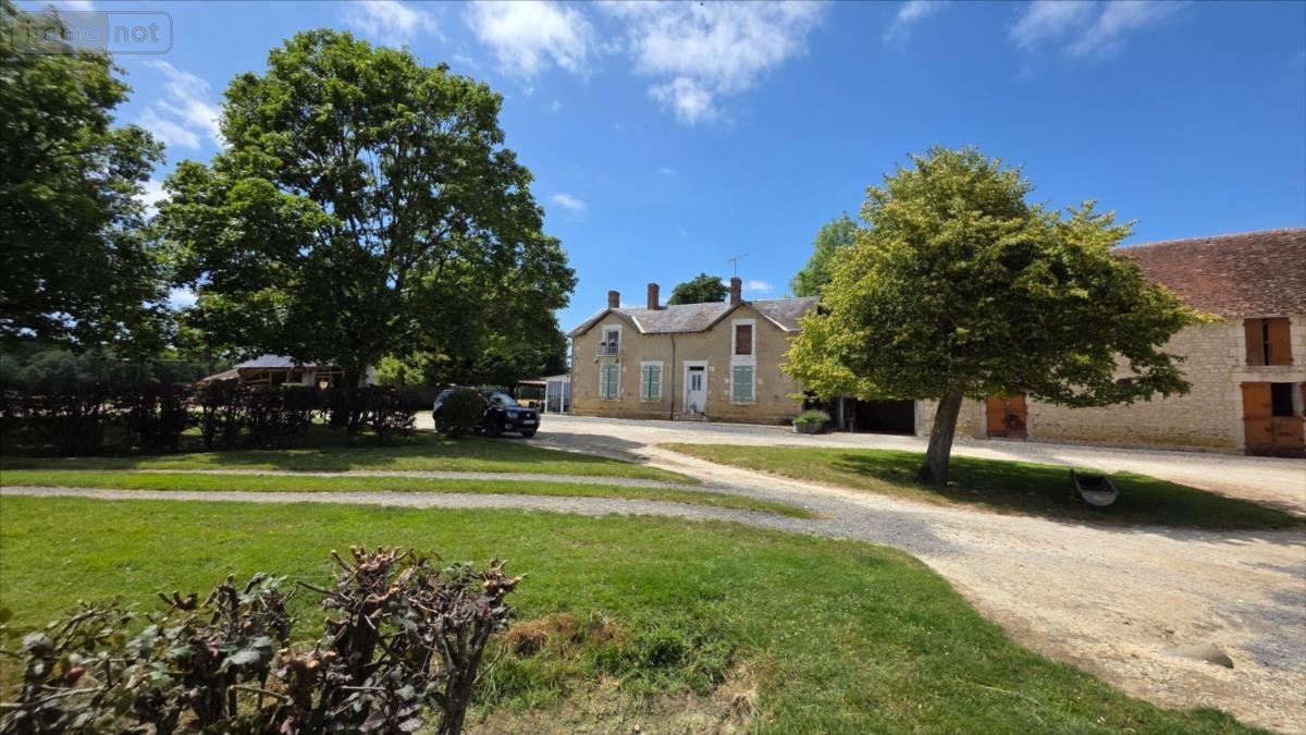 Bien agricole a vendre Bouges-le-Château 36110 Indre  1129000 euros