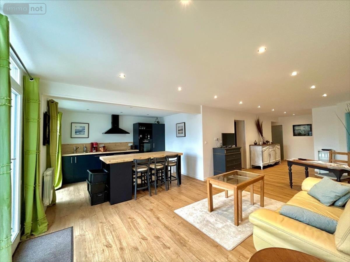 Appartement a vendre Barfleur 50760 Manche 85 m2 4 pièces 247240 euros