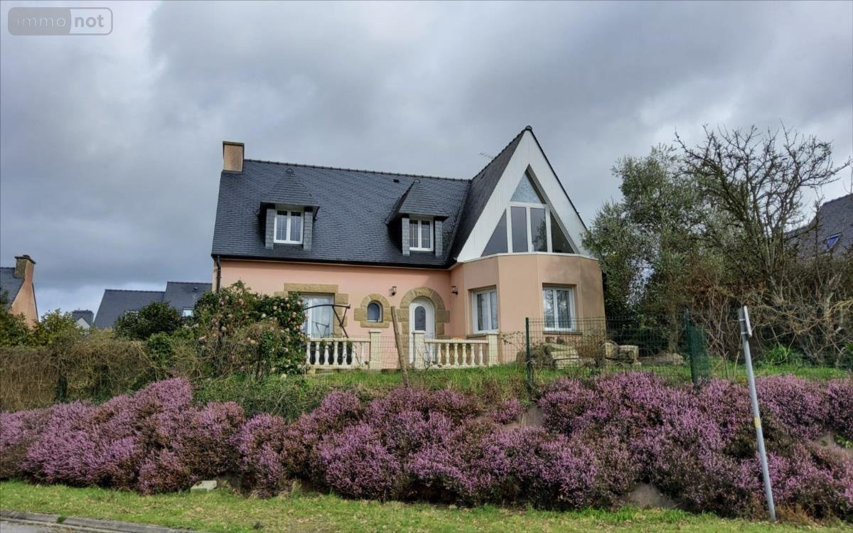 Viager maison Carhaix-Plouguer 29270 Finistère 130 m2 4 pièces 50000 euros