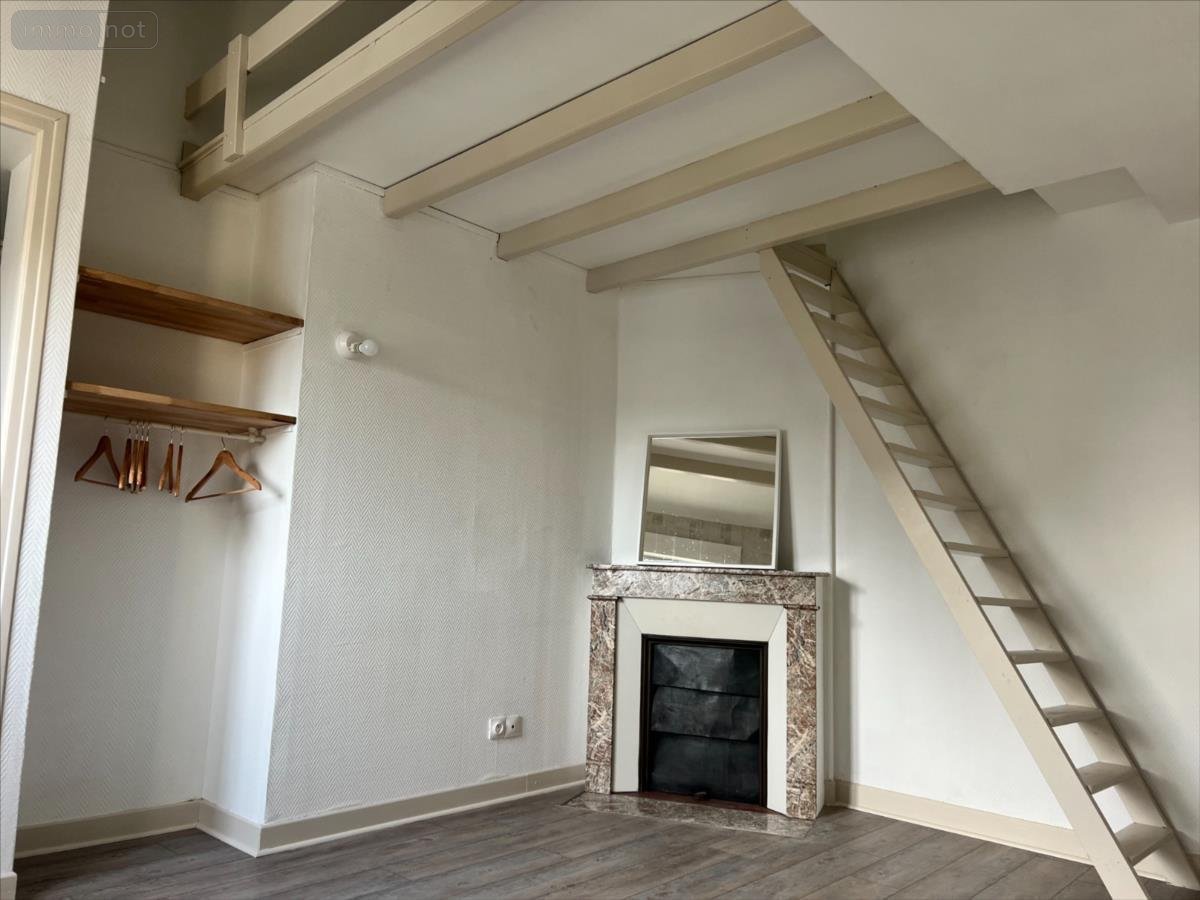 Location appartement Reims 51100 Marne 29 m2 1 pièce 485 euros