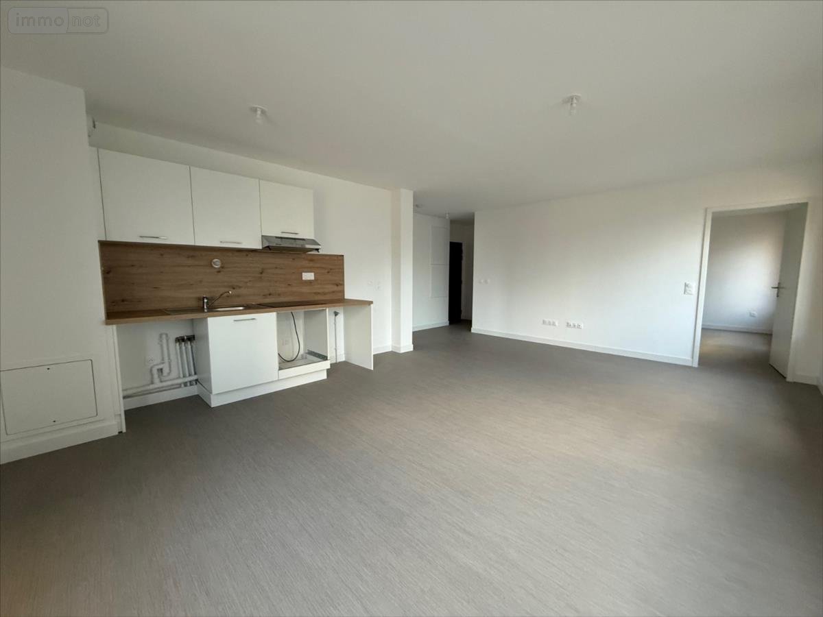 Location appartement Rouen 76000 Seine-Maritime 61 m2 3 pièces 842 euros