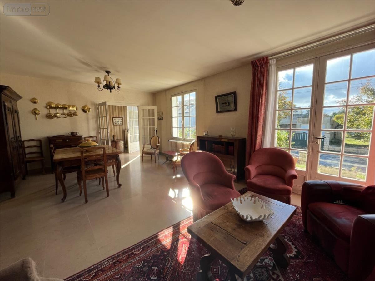 Maison a vendre La Chaussée-Saint-Victor 41260 Loir-et-Cher 184 m2 9 pièces 259000 euros