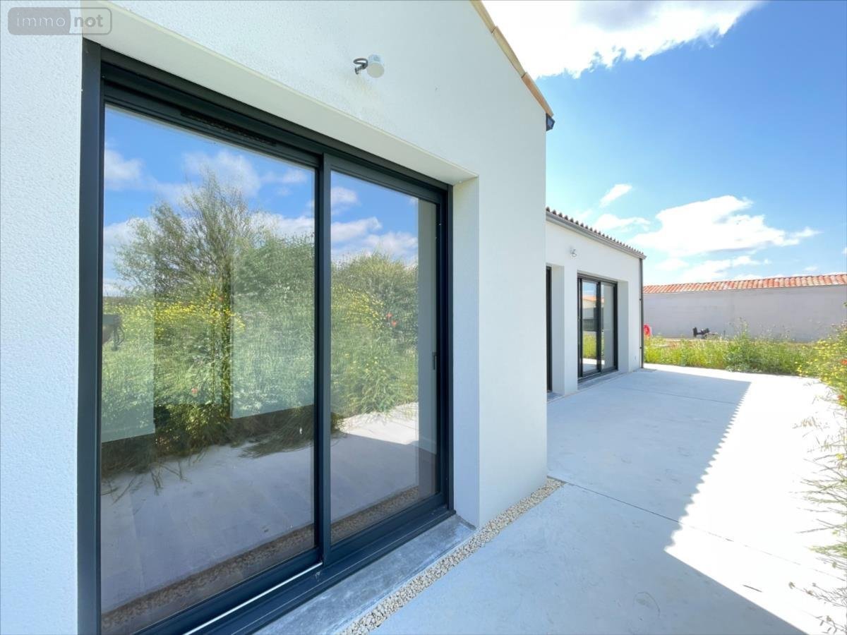 Maison a vendre Ferrières 17170 Charente-Maritime 100 m2 4 pièces 298400 euros