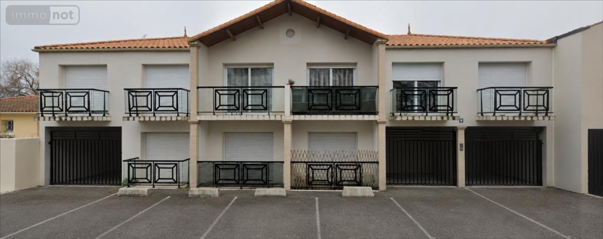 Appartement a vendre La Rochelle 17000 Charente-Maritime 3 m2 3 pièces 126000 euros