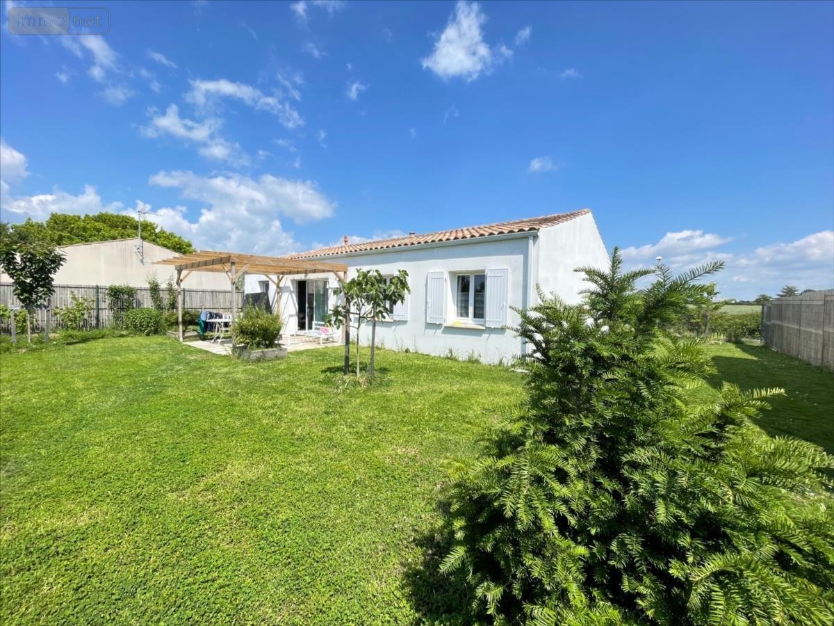 Maison a vendre Sainte-Soulle 17220 Charente-Maritime 94 m2 5 pièces 296400 euros