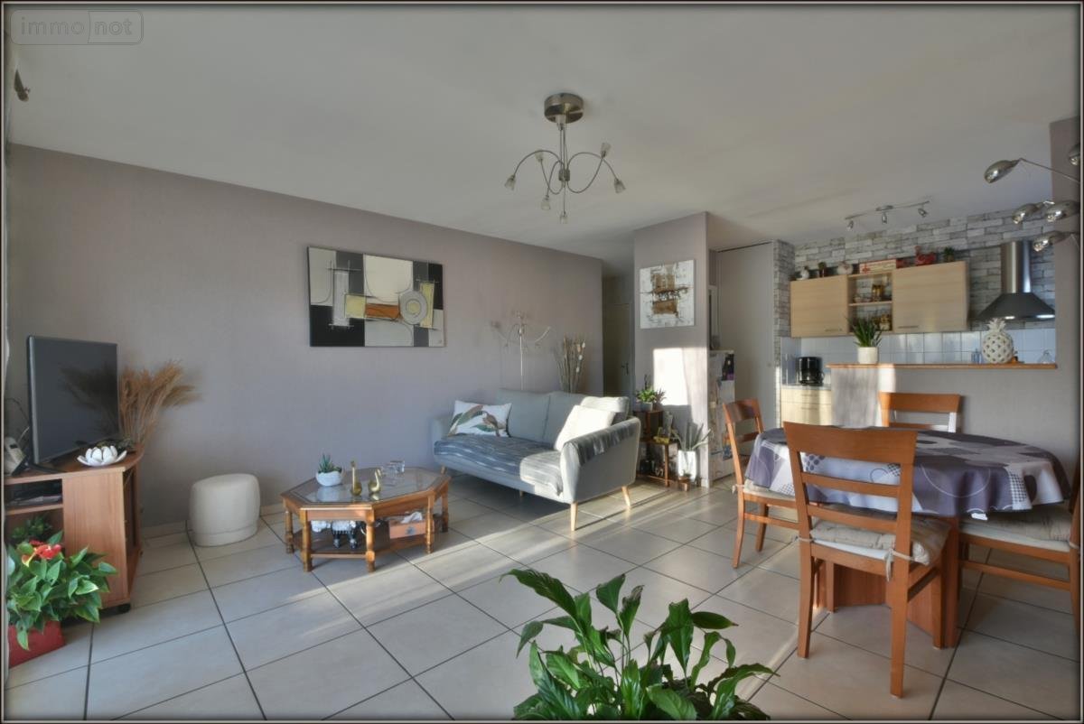 Appartement a vendre La Chapelle-Thouarault 35590 Ille-et-Vilaine 68 m2 3 pièces 187200 euros